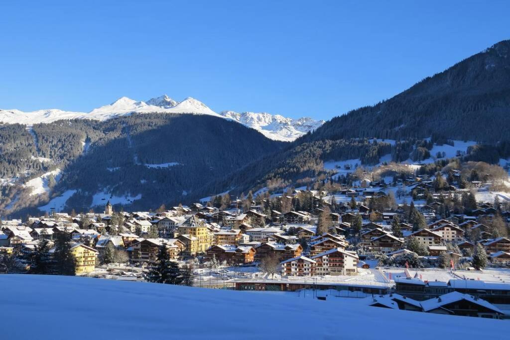 Appartement In Hus Signal Met Prachtig Uitzicht Op De Bergen Klosters Exterior photo