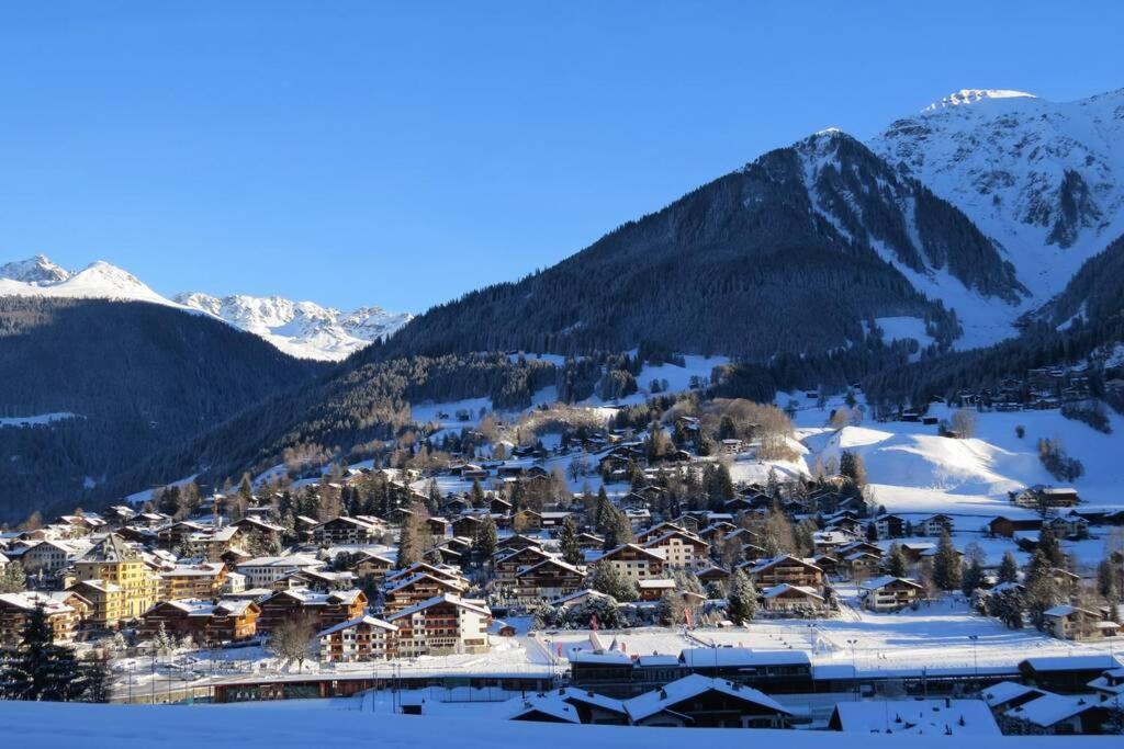 Appartement In Hus Signal Met Prachtig Uitzicht Op De Bergen Klosters Exterior photo